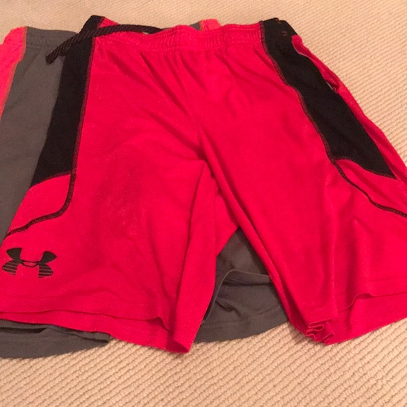 Set of 3 under armour combine its athletic shorts - Picture 4 of 5